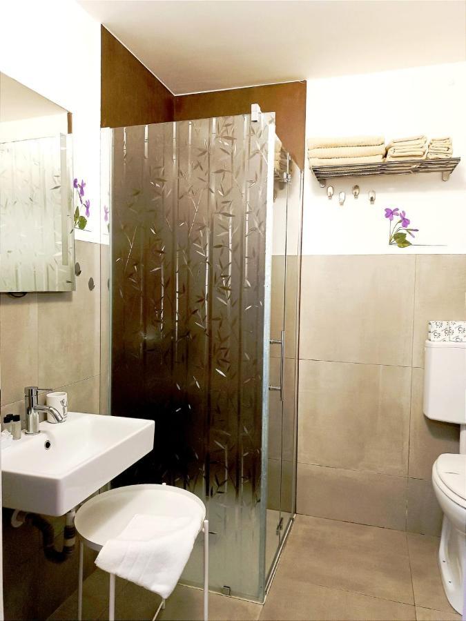 Elegante Loft A Orvieto Centro " Carvajal Rooms" Luaran gambar